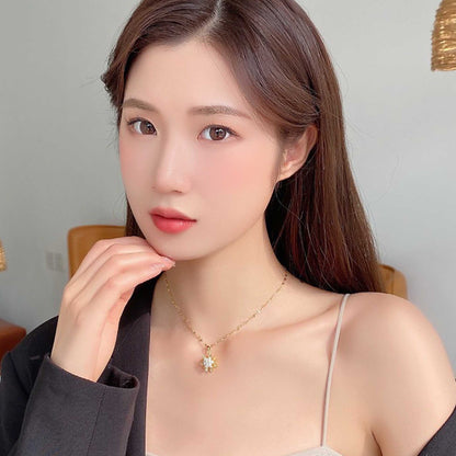 Kora Necklace